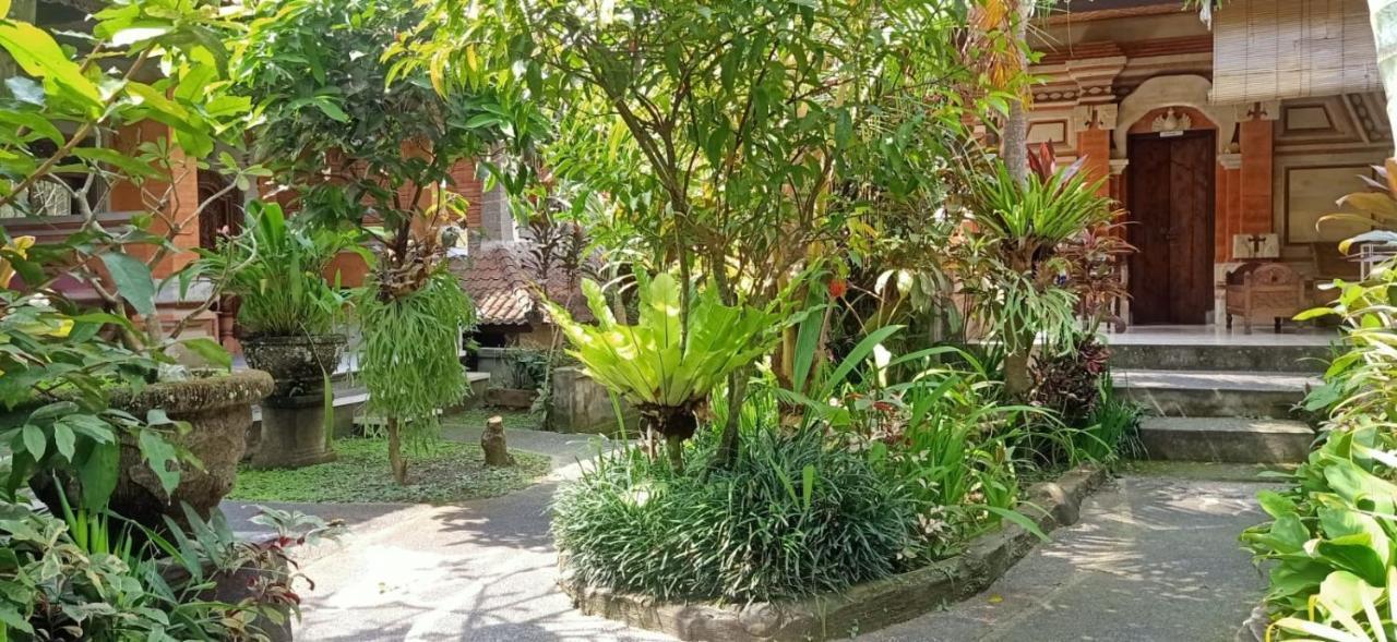 Family Guest House Ubud Zewnętrze zdjęcie